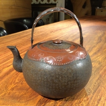 銅壼