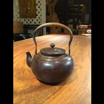 銅壼