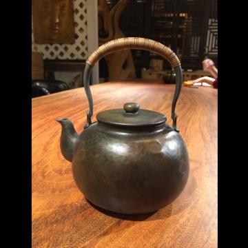 銅壼