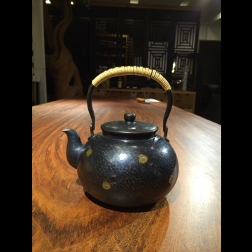 銅壼